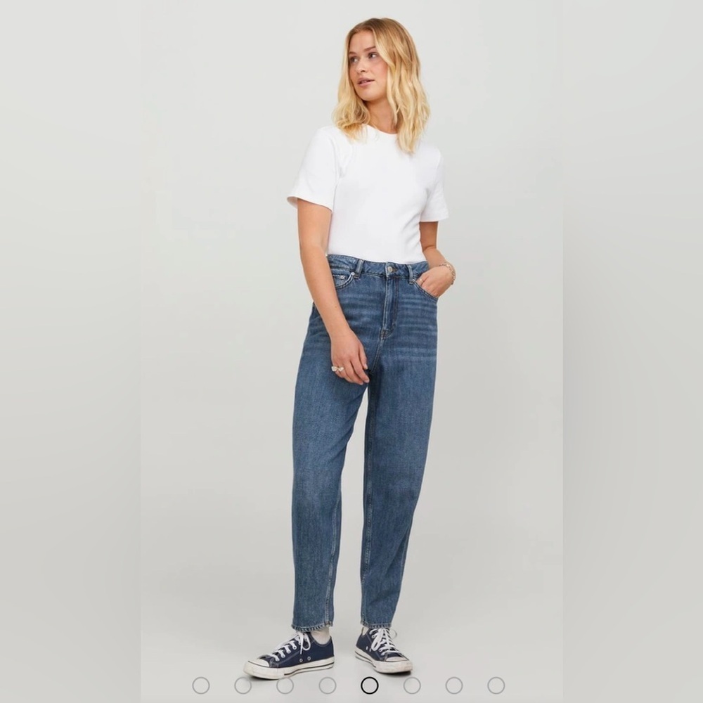 Hudson’s Bay JJXX Mom High Waist Jeans, Medium Wash - Size 27/32 - Picture 2 of 11